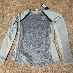 UA long sleeve top